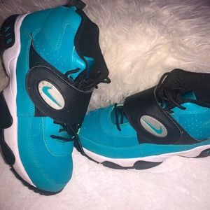 Nike air mission (like brand new)